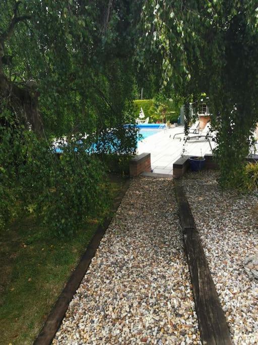 The Squirrels- Alresford, Essex Apartment Екстериор снимка